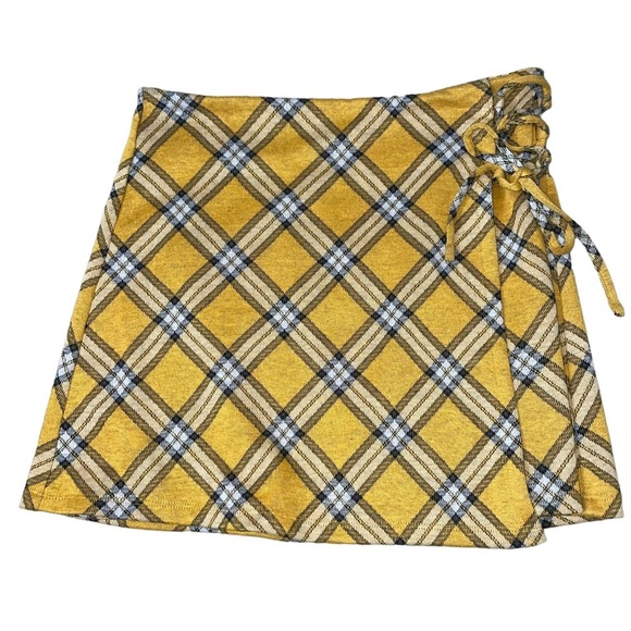 Madden NYC Yellow/black plaid pull on mini skirt Clueless above the knee SZ S - Picture 2 of 12